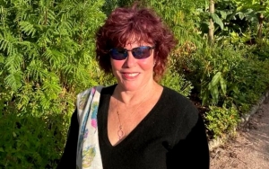 Ruby Wax Claims New Treatment Helps Her Recover From Depression
