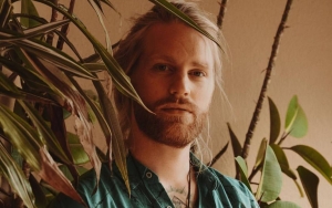 Sam Ryder Nearly Drowned in Ocean When His Surfing Board Broke in Hawaii