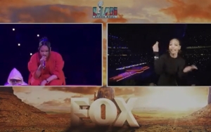 Rihanna's ASL Interpreter for Super Bowl Halftime Performance Goes Viral 