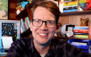 Hank Green Diagnosed with Cancer After Discovering 'Big' Lymph Nodes