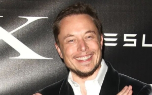 Elon Musk Rules That 'Cis' and 'Cisgender' Are Slurs on Twitter