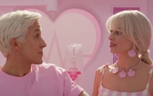 Margot Robbie Dishes on Bribing Ryan Gosling to Join 'Barbie' 