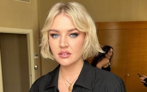 Self Esteem Reveals Her Biggest Fear Is Being Body-Shamed on Internet