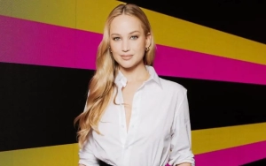 Jennifer Lawrence Sparks Plastic Surgery Speculation With Unrecognizable Look at Dior Fashion Show