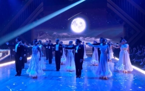 'DWTS' Recap: Dancers Pay Touching Tribute to Len Goodman on 'Most Memorable Year Night'