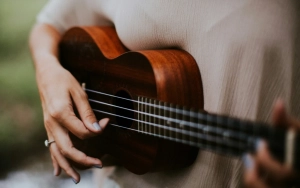 Top 10 Ukulele Songs for Beginners: Learn and Play Your Favorite Tunes