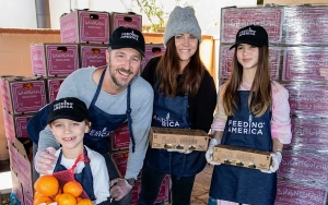 Tiffani Thiessen Shares Rare Family Photo to Celebrate 'Memorable Week'