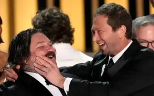 'The Bear' Stars Matty Matheson and Ebon Moss-Bachrach Discuss 'Nice' Emmy Award Kiss