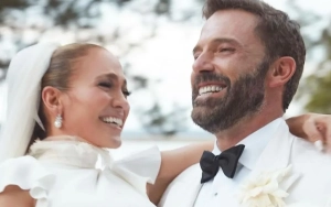 Jennifer Lopez Shows Her Fans She Still Has Ben Affleck Wedding Photo in Her House