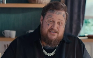 Jelly Roll Gets Chair for Cancer Survivor With IV Bag During His Concert