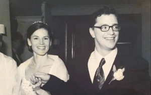 Joshua Malina's Wife Melissa Merwin Ends Their Nearly 28 Years of Marriage by Filing for Divorce