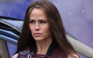Jennifer Garner Shares Elektra-Inspired Smoothie and Fitness Routine 