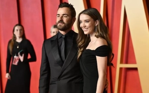 Nicole Brydon Bloom Showcases Stunning Engagement Ring From Justin Theroux in Venice