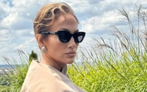 Jennifer Lopez Wears Gold Band, Steps Out for First Time Since Ben Affleck Divorce Filing