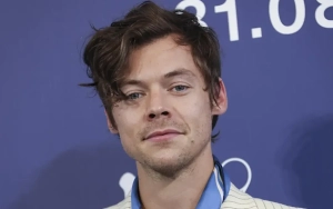 Harry Styles in Talks to Headline Glastonbury