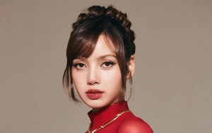 BLACKPINK Singer LISA Transforms Into Substitute Teacher, Makes 'Rockstar' Video With Students