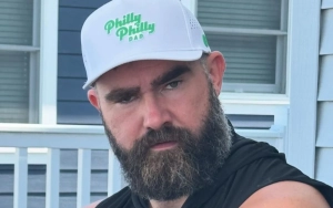 Jason Kelce Brings Christmas Spirit by Performing at Lincoln Financial Field