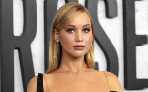 Jennifer Lawrence Goes Gothic While Flaunting Baby Bump at L.A. Premiere of 'Bread and Roses'