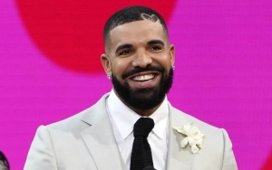 Drake Shows Duck Face and Fresh Hairstyle in New Selfie