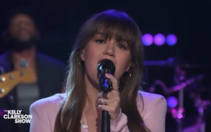 Kelly Clarkson Keeps the Beat with Chappell Roan Covers