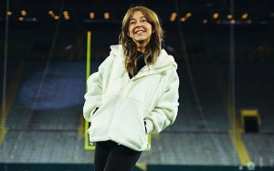 Lindsey Stirling Shows Disappointment After Her Thanksgiving Halftime Show Slighted by NBC