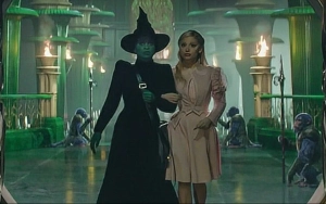 'Wicked' Author Confirms Lesbian Subtext Between Glinda and Elphaba