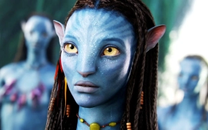 Zoe Saldana Left 'Deflated' After Being Snubbed by Awards Bodies for Her CGI Role in 'Avatar'