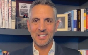 Mauricio Umansky Cozying Up to Model Eryl Masters After PDA With Klaudia K in Aspen
