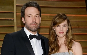 Ben Affleck Spent Christmas With Jennifer Garner While Estranged Wife Jennifer Lopez Was in Aspen