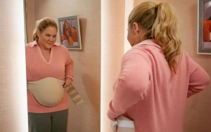 Amy Schumer Slams Critics for Seeking 'More Clicks' by 'Trashing' Her New Movie 'Kinda Pregnant'