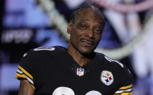 Snoop Dogg Roasts Bill Belichick's Romance with Much Younger GF Jordon Hudson at NFL Honors