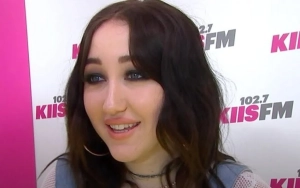 Noah Cyrus Denies Feud With Dad Billy Ray, Shows Support for His New Song