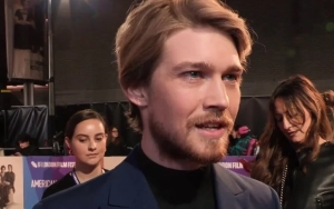 Taylor Swift's Ex-Boyfriend Joe Alwyn 'Throws His Hat in the Ring' to Play James Bond