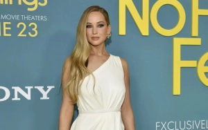 Jennifer Lawrence Takes a Stroll in N.Y. Amid Rumor She Has Given Birth to Baby No. 2
