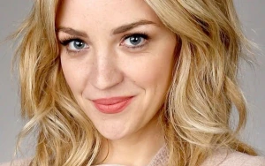 Abby Elliott Unpacks 'All Her Fault' Finale & Future of 'The Bear