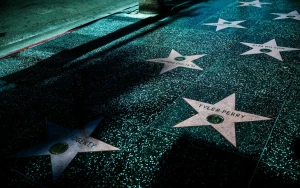 Uncovering the Surprising Link Between Twin Peaks and Seinfeld