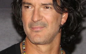 Ricardo Arjona Launches U.S. Tour with Memorable Chicago Show