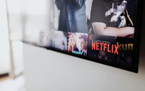 Netflix to Release Lainey Wilson Documentary ‘Keepin’ Country Cool’