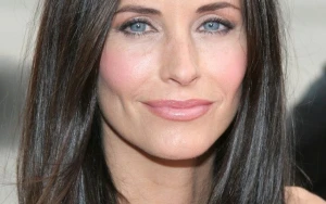 Courteney Cox and Jennifer Aniston's Surprising Reunion on FX Show