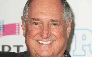 Neil Sedaka’s Streams Surge Over 700% After His Passing at 87