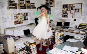 Grimes Announces New Album 'PSY OPERA', Critiques AI in Interview Feature