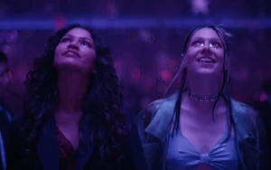 Euphoria’s Cassie Explores OnlyFans in Graphic, Controversial Season 3 Scenes