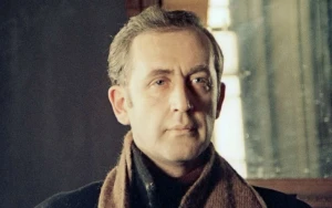 David Burke, Original Dr. Watson with Jeremy Brett, Dies at 91