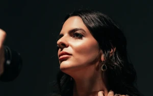 Soleil Releases Sultry 'Heart Strings' Music Video
