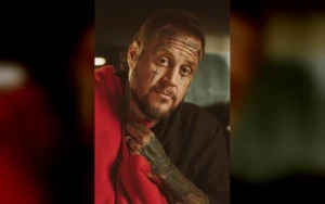 Jelly Roll Guest Hosts Jimmy Kimmel, Roasts Donald Trump’s Weight on Air