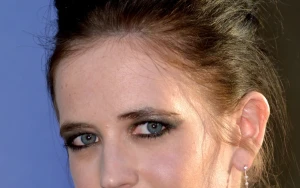 Eva Green Shines in New Thriller Trailer Starring Samuel L. Jackson