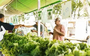 How to Haggle at Markets Abroad Without Being a Jerk