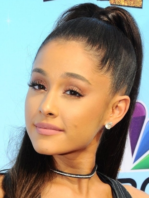 Ariana Grande Spotted for First Time on 'Wicked' Set in London