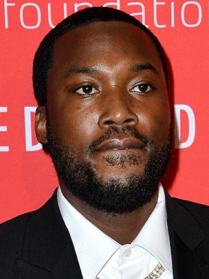 Meek Mill Slams BET for Letting His BM Embarrass Herself by Performing at 2022 Hip Hop Awards