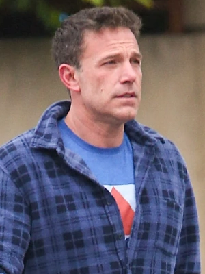 Ben Affleck Called 'Gross' After Caught Shopping With Unzipped Pants